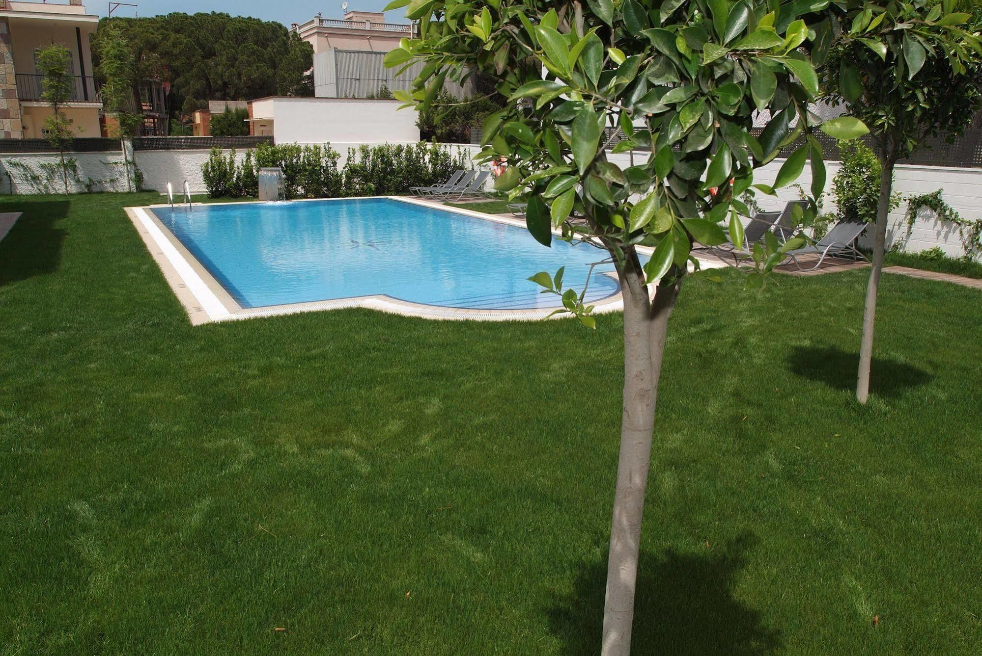 קסטלדפלס Apartamentos Royal Marina Gardens מראה חיצוני תמונה