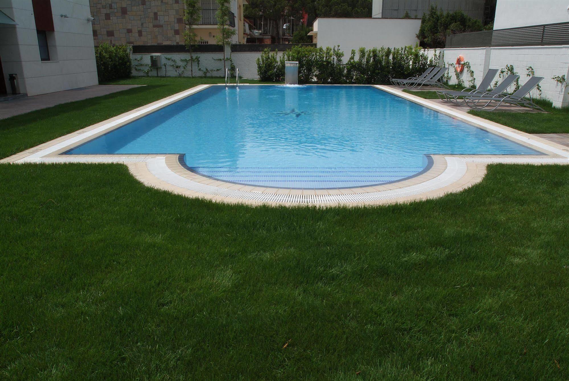 קסטלדפלס Apartamentos Royal Marina Gardens מראה חיצוני תמונה